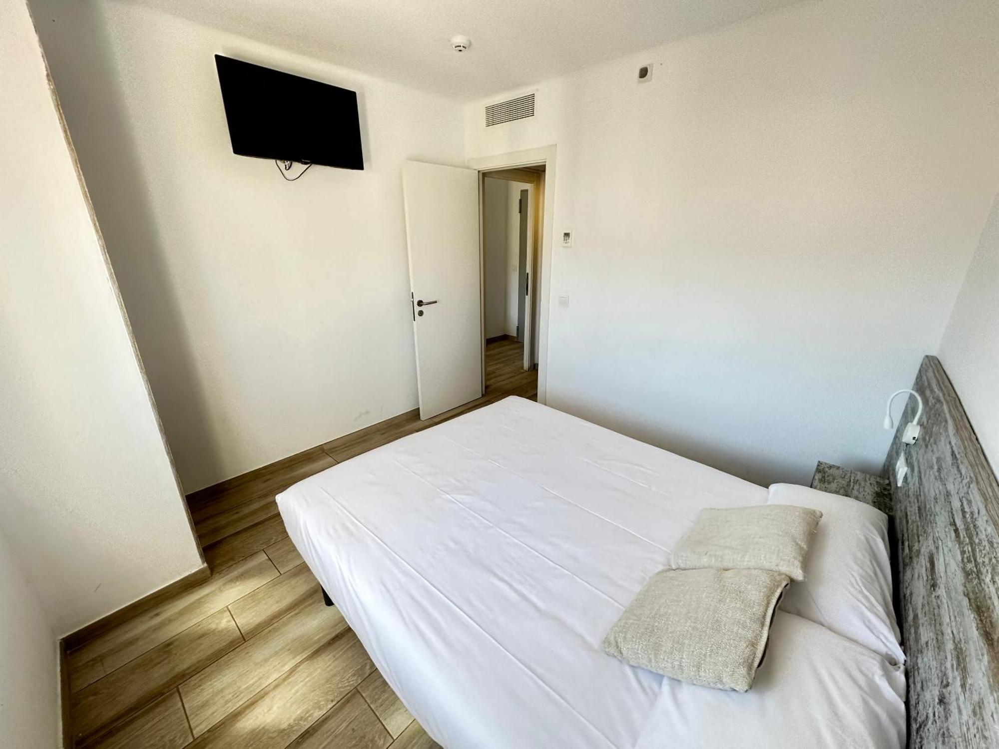 Agi Gloria Rooms 罗萨斯 外观 照片