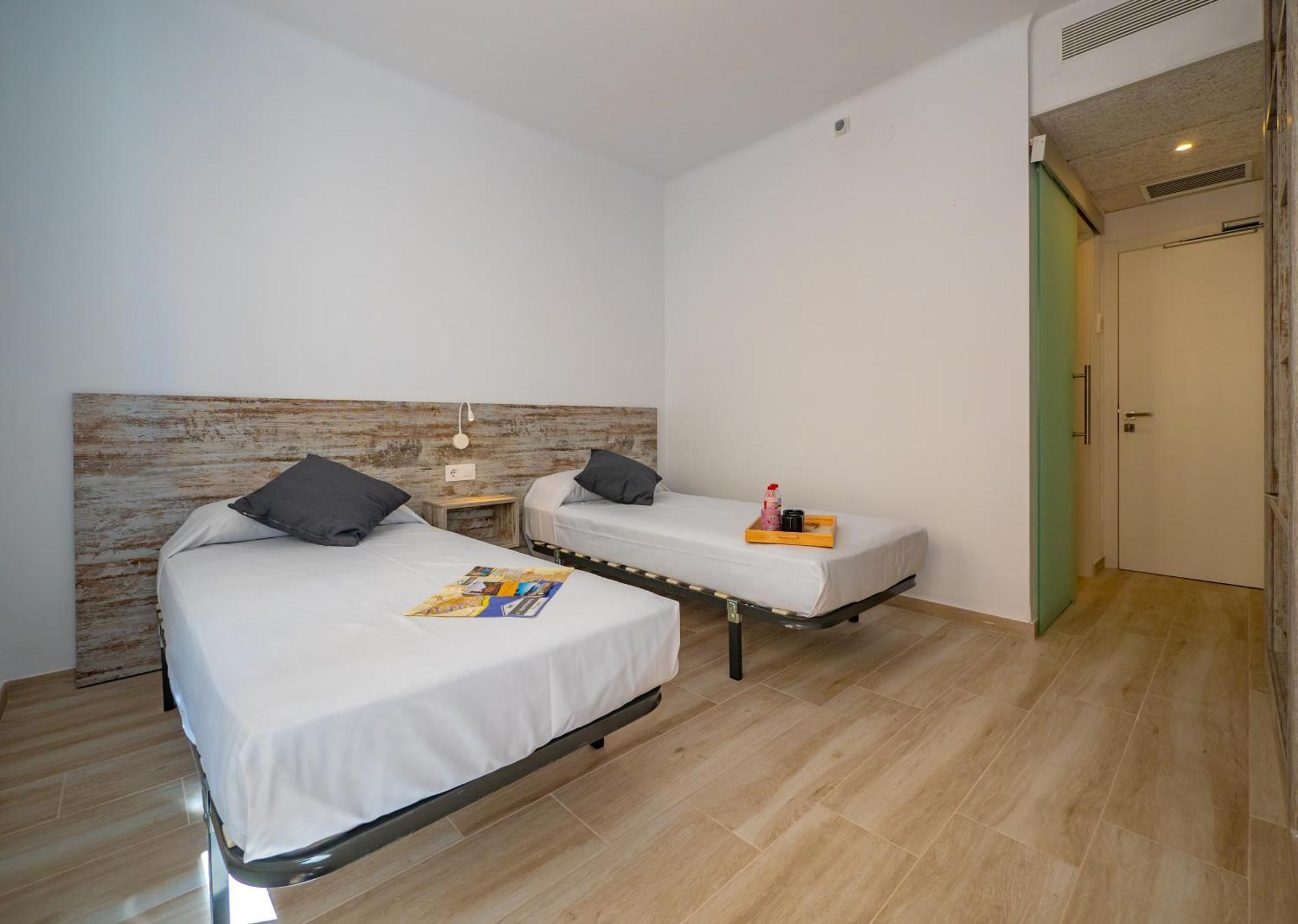 Agi Gloria Rooms 罗萨斯 外观 照片
